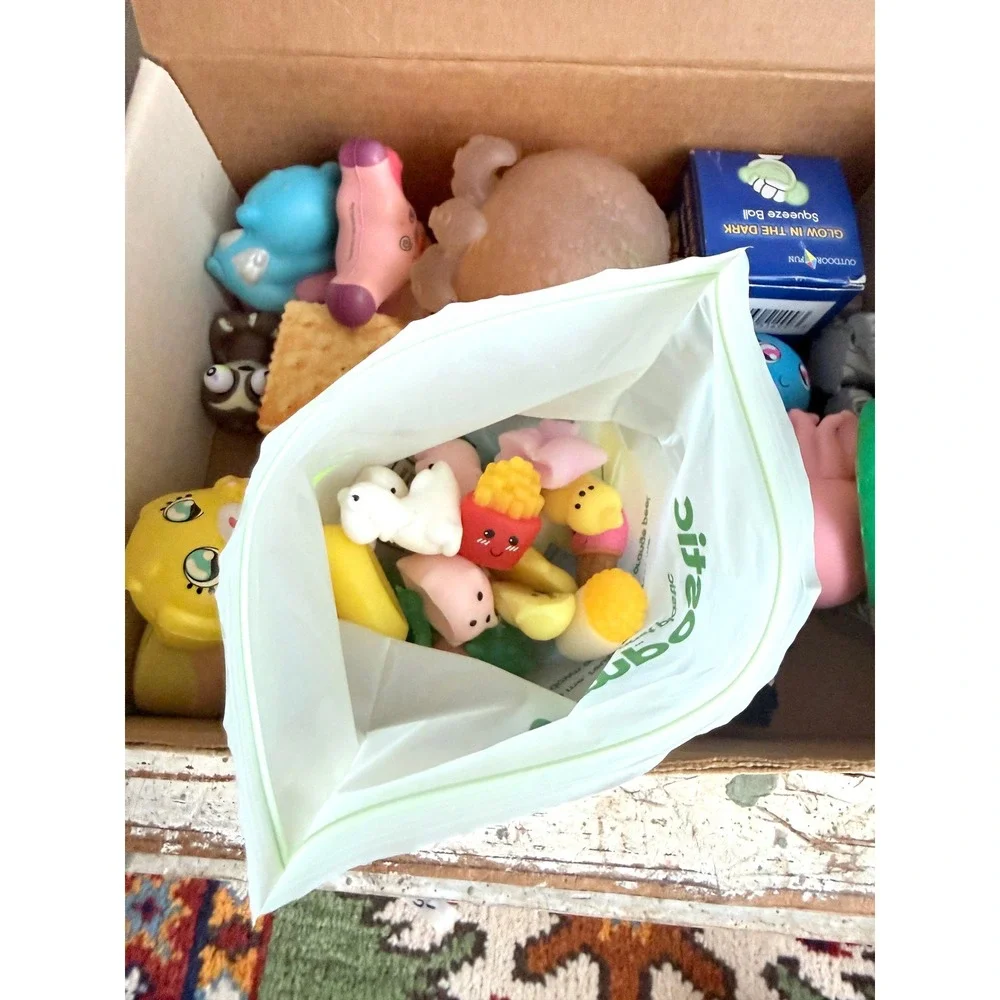 Mixed Sensory Fidget Toy Lot Squishies Glow in the Dark Ball Mochi 2lb 14oz - Picture 3 of 5